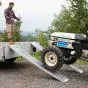 Hliníkové nakladacie rampy - max. nosnosť kg/pár pri rozchode 100 cm: 3030, max. nosnosť kg/pár pri rozchode 150 cm: 3310, max. nosnosť kg/pár pri rozchode 200 cm: 3640, celková dĺžka cm: 450, šírka v cm vonkaj.: 41
