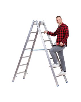 Hliníkový stojací rebrík Mod. 000