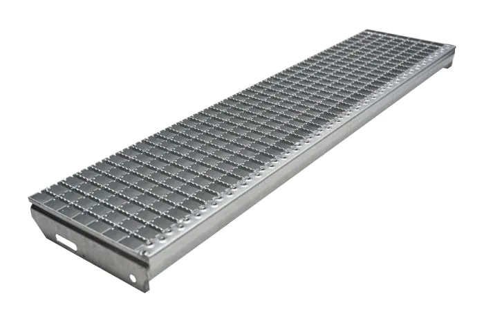 Schody z mriežkového roštu protišmykové, 30x30 mm - Dĺžka mm: 1200, Šírka mm: 270, Odstup dier mm: 150, Hmotnosť kg/ks: 9,5