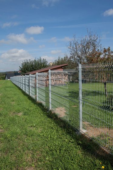 Plotové pole Emu PRO 5/5 mm  - prevedení: pozinkovaná, výška: 103 cm, dĺžka: 250 cm, počet zvlnení: 2