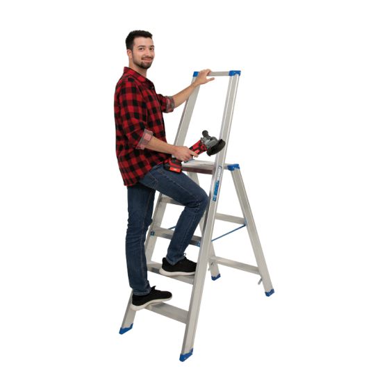 Stojací rebrík s hliníkovými schodíkmi Mod. PL