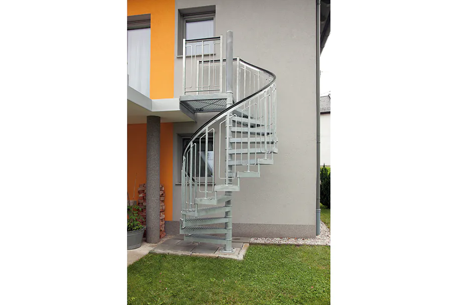 002-Bausatztreppe-Cornelia