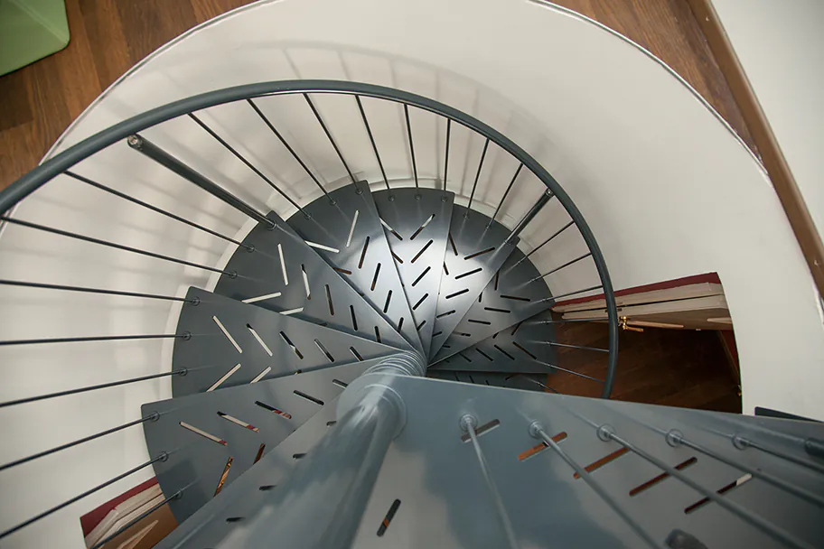 006-Metallspindeltreppe-Vera